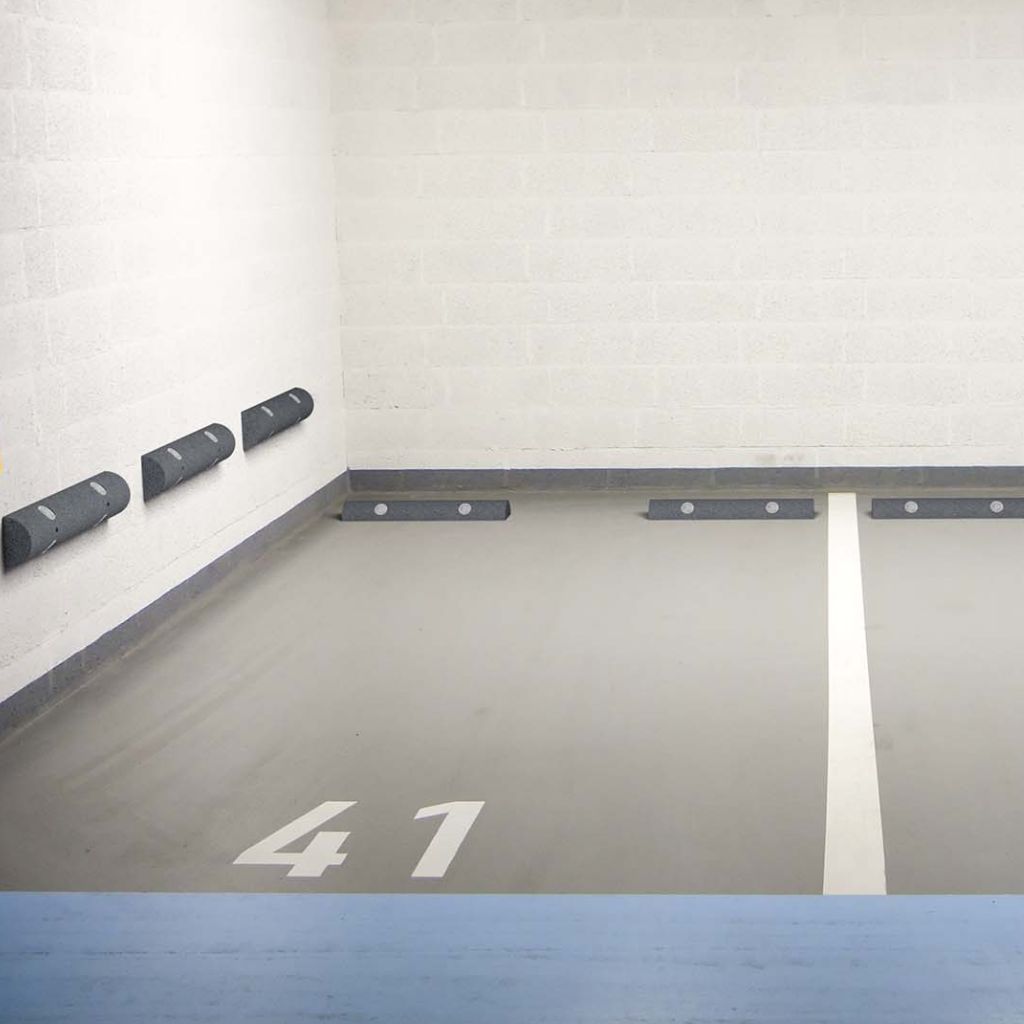 The underground garage is equipped with several Bumpy collision protection systems on the floor and walls.